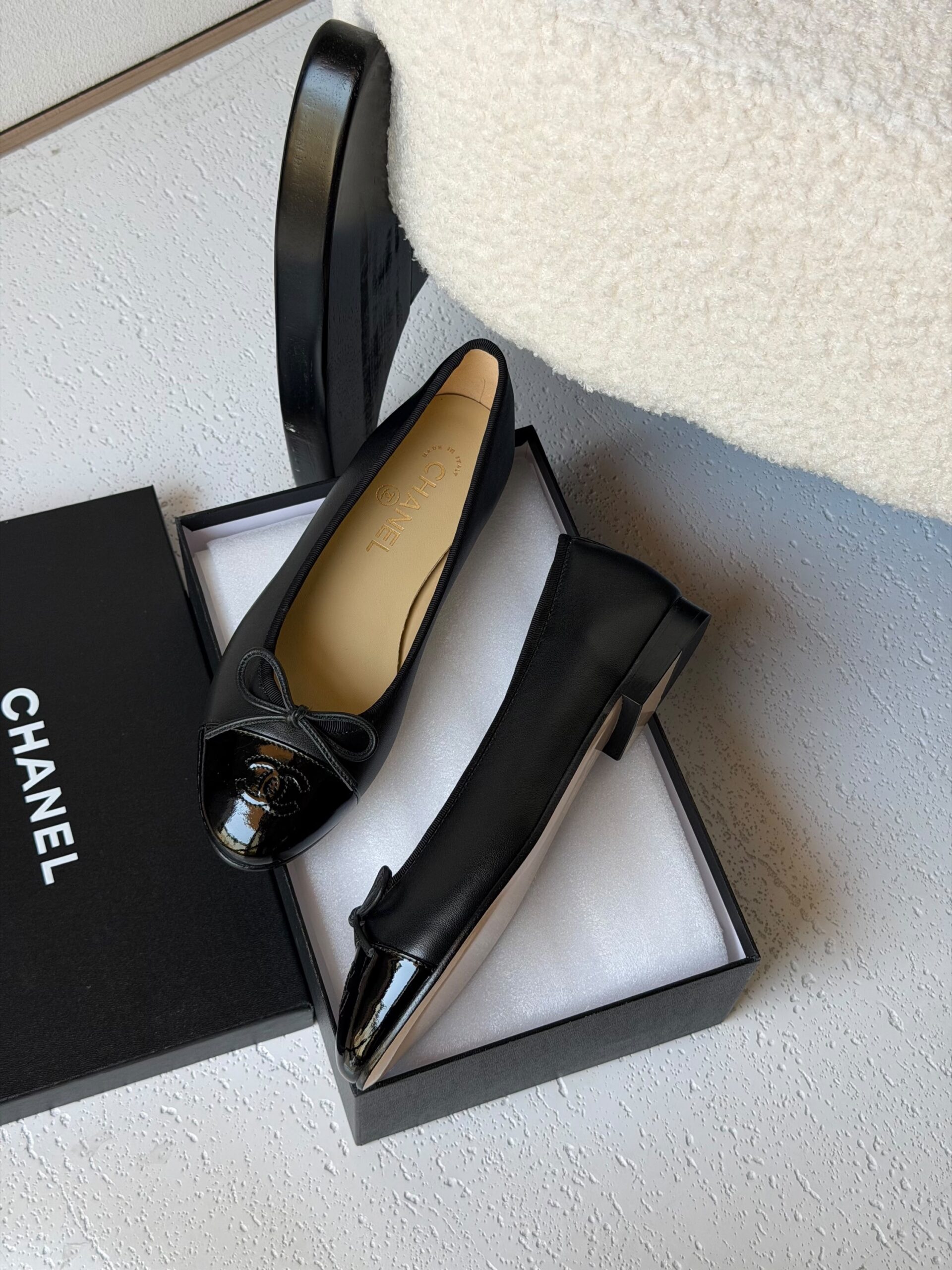Chanel Quilted Leather Ballet Flats - Image 17