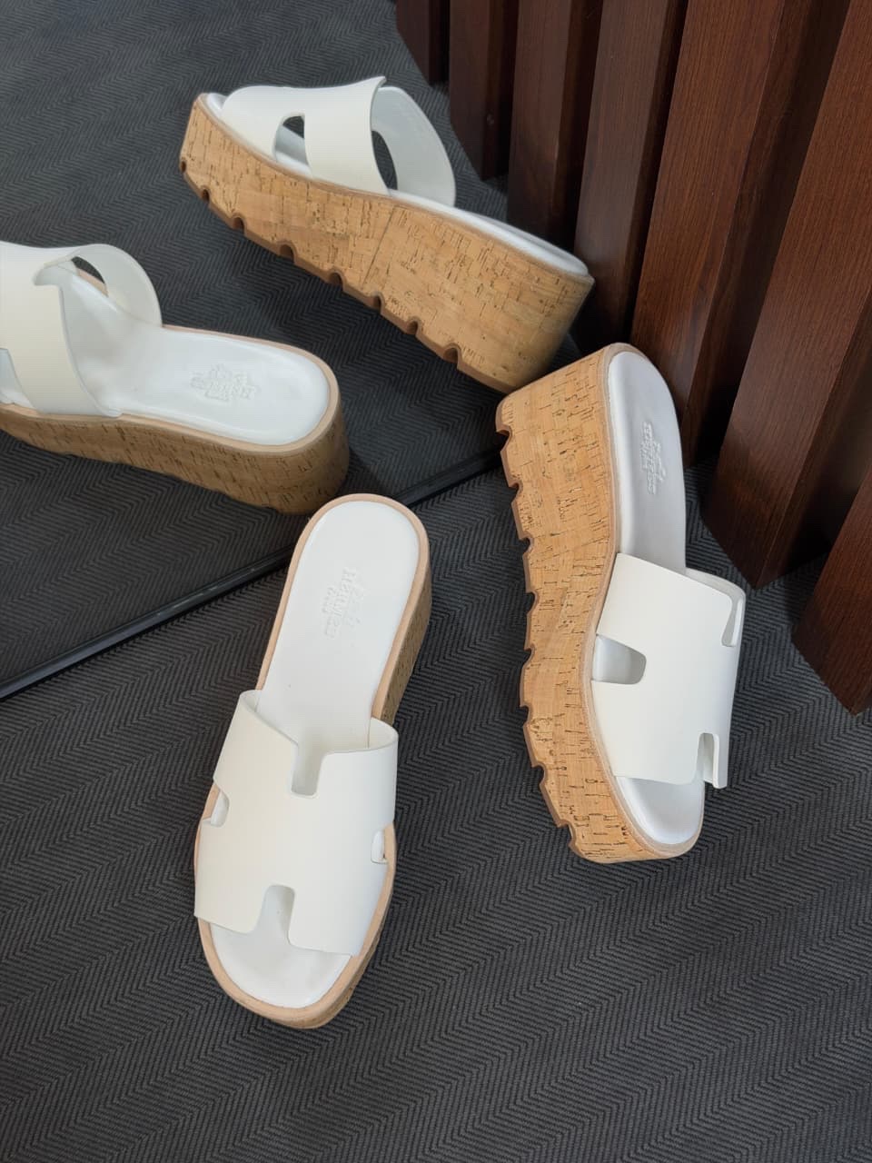 Hermès Eze 30 Sandals Heritage Calfskin Leather - Image 4