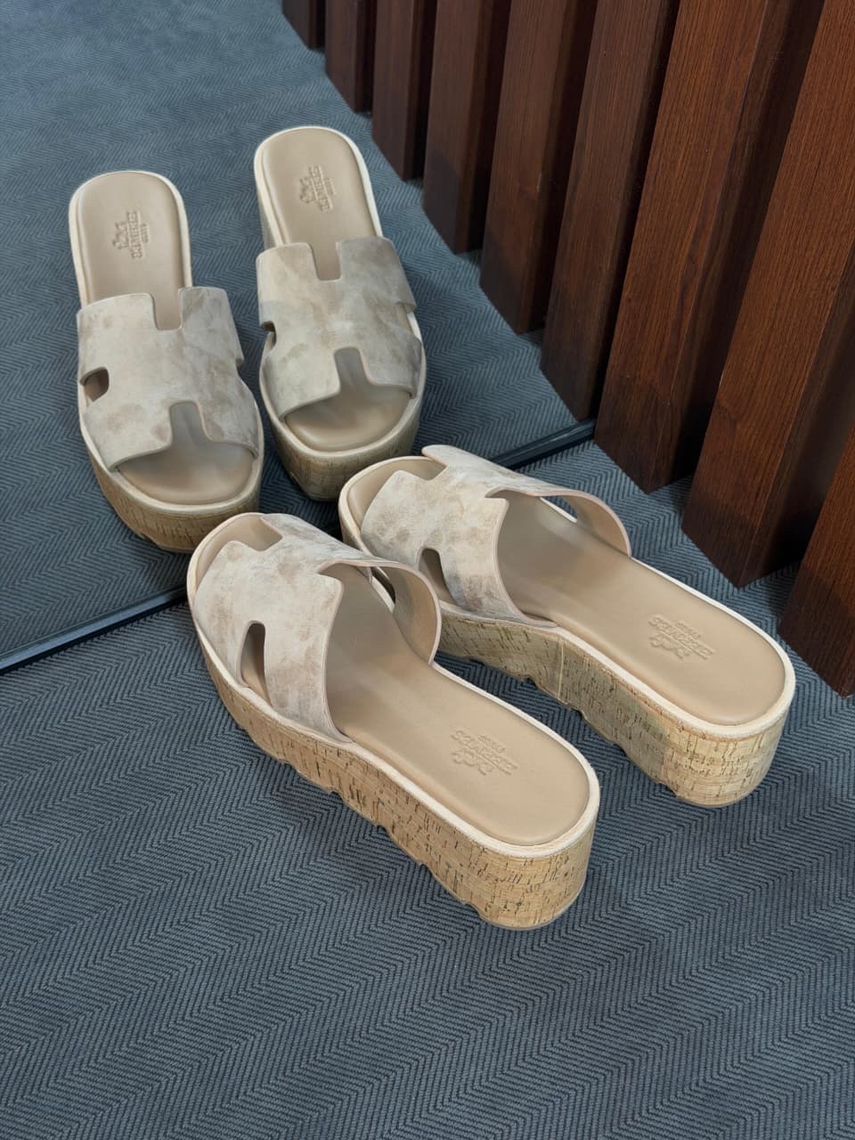 Hermès Eze 30 Sandals Heritage Calfskin Leather - Image 5