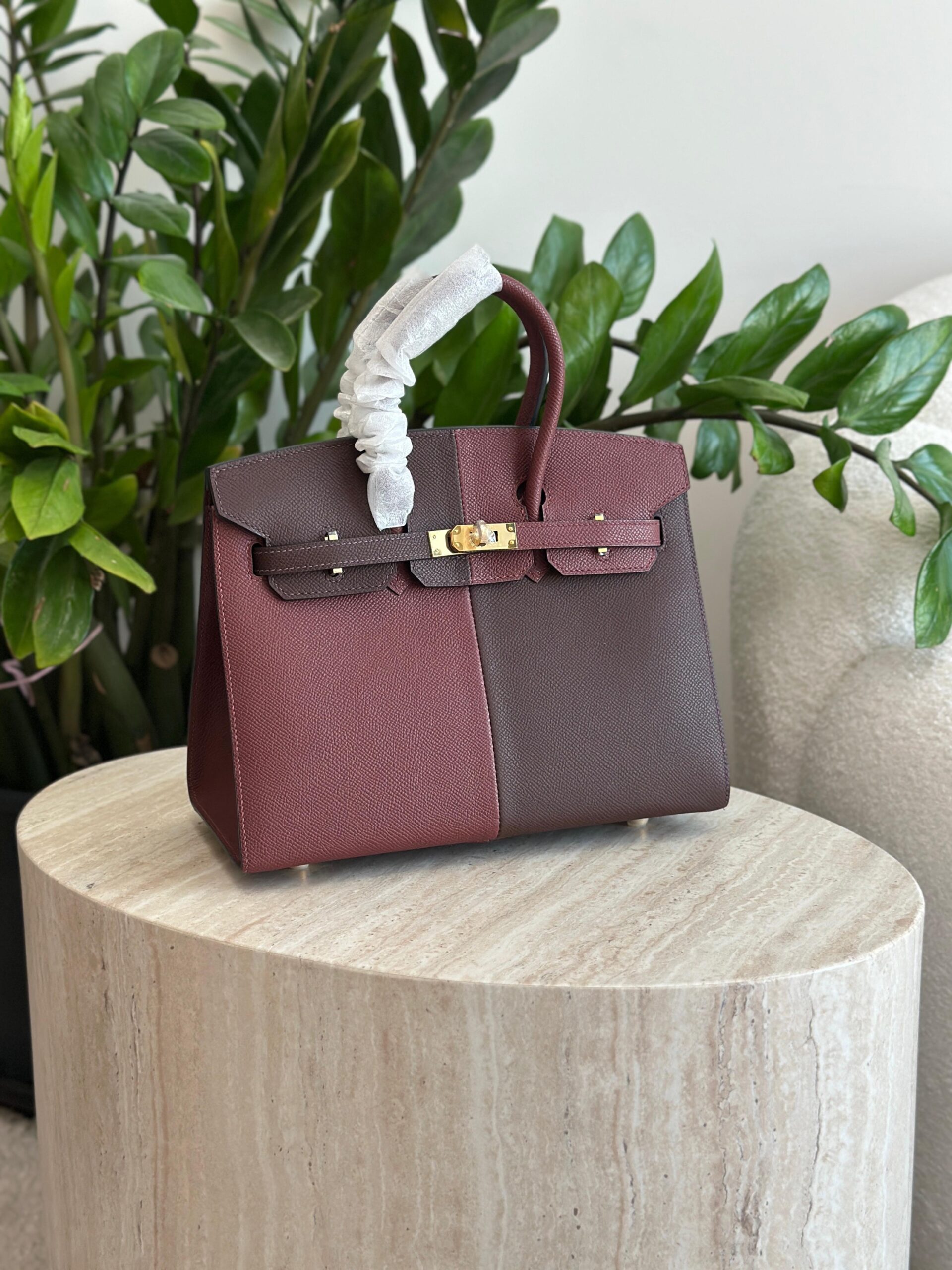Hermès Birkin 25 Features A Two-Tone Design