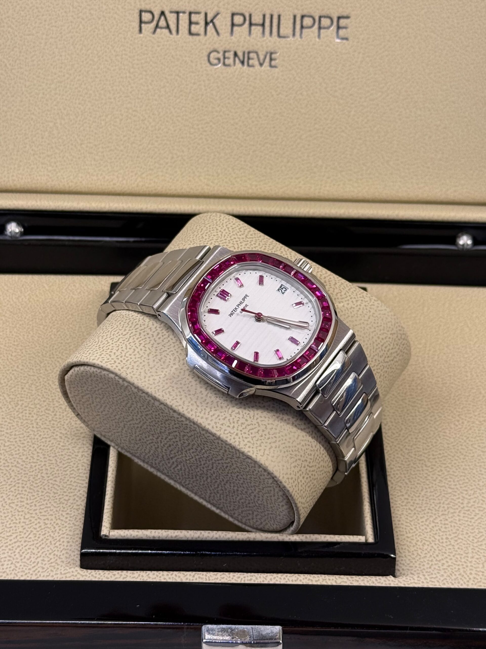 Patek Philippe Nautilus - Image 4