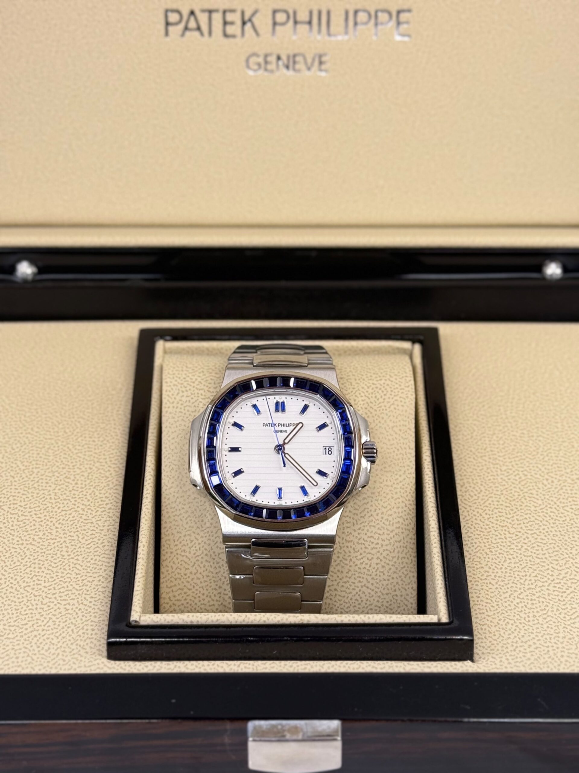 Patek Philippe Nautilus - Image 3