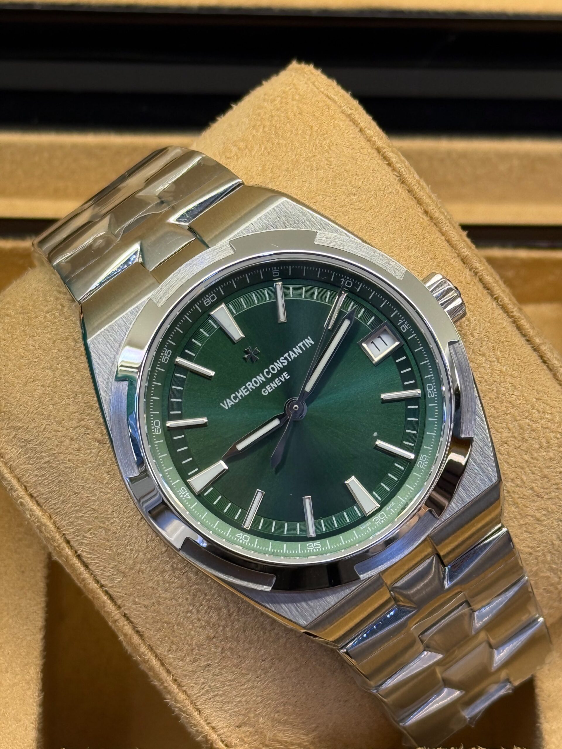 Vacheron Constantin Overseas 4500V - Image 6