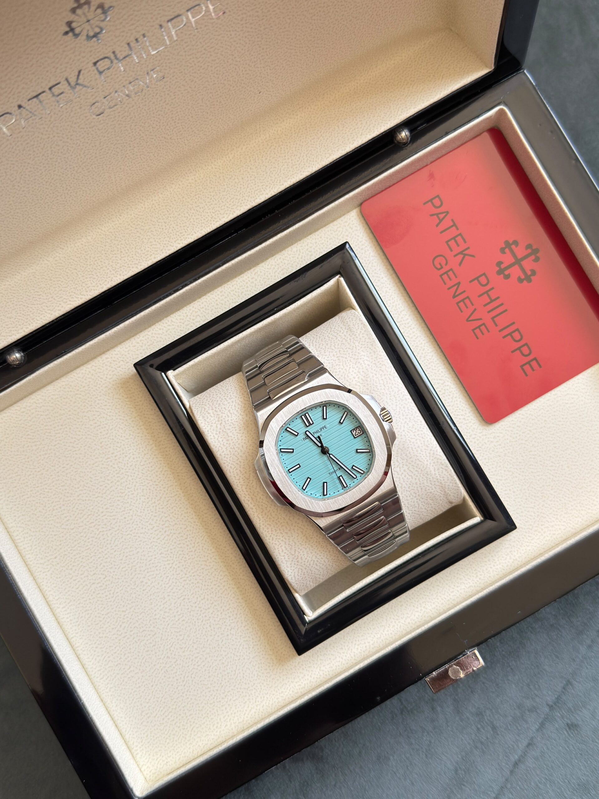 Patek Philippe Nautilus - Image 6