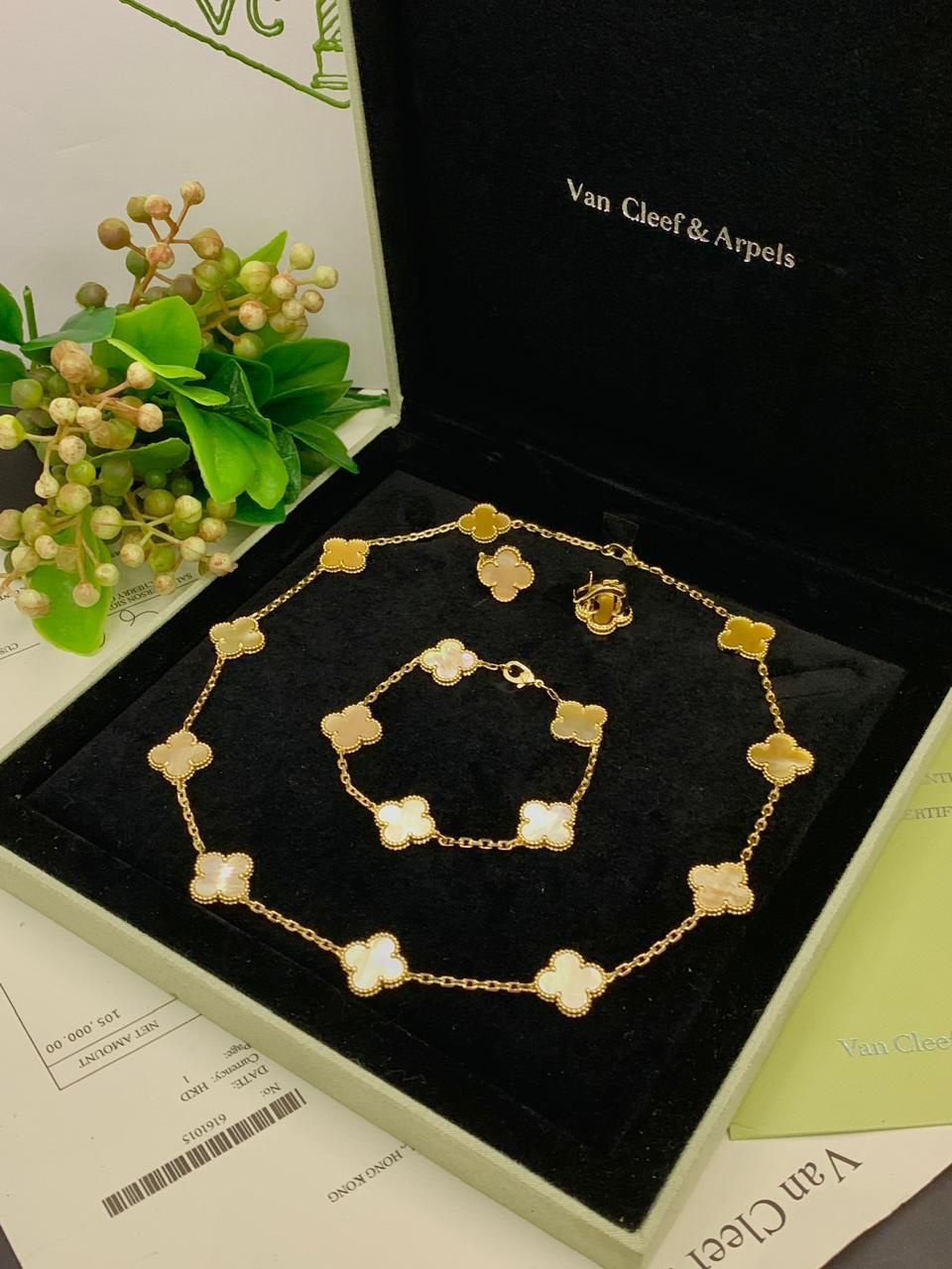 Van Cleef & Arpels Vintage Alhambra Necklace - Image 5