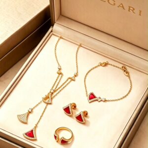 Bvlgari Divas' Dream Jewelry Set