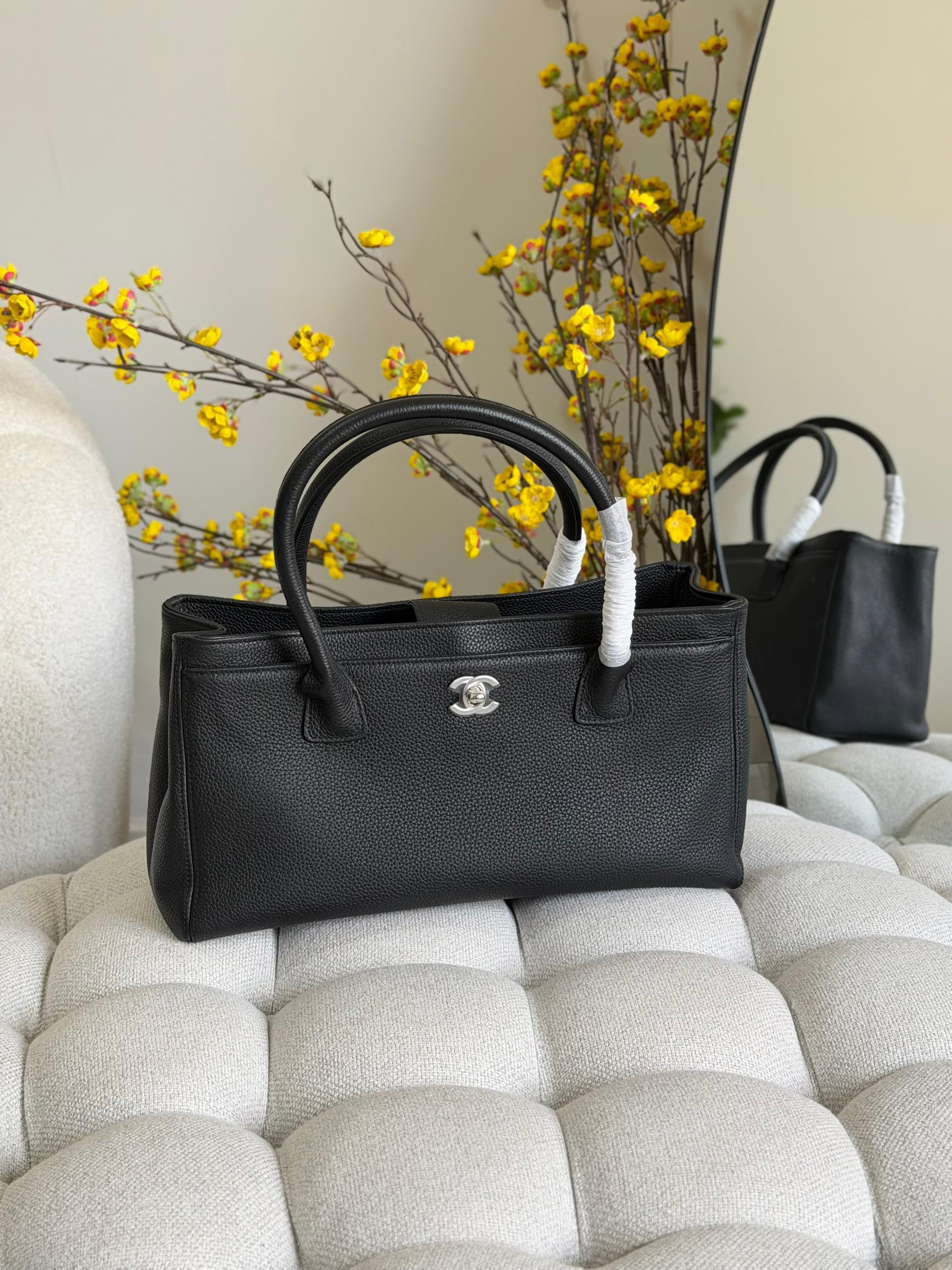 Chanel Cerf Executive Tote Bag