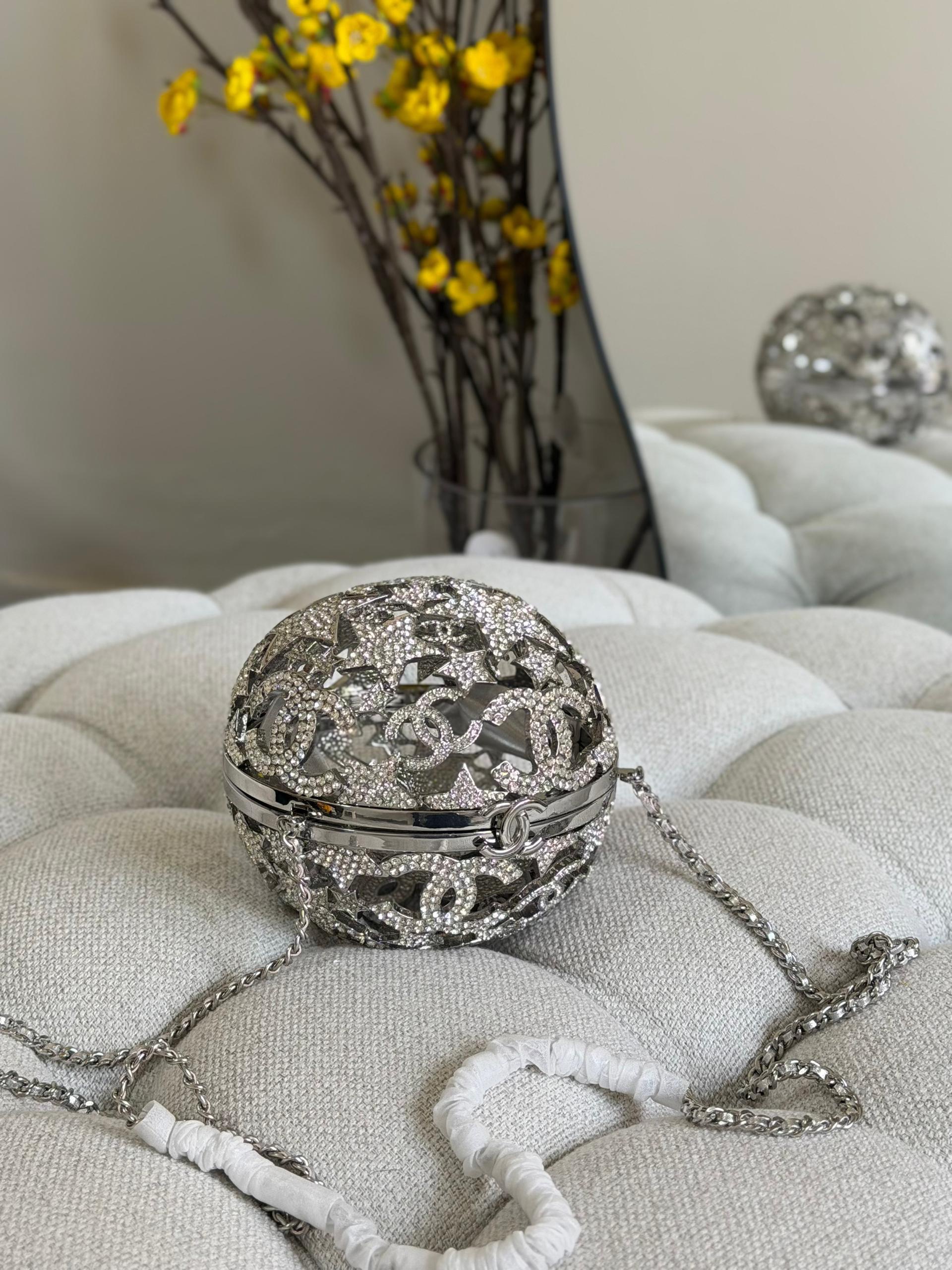Chanel Crystal Star Ball Minaudière - Image 4