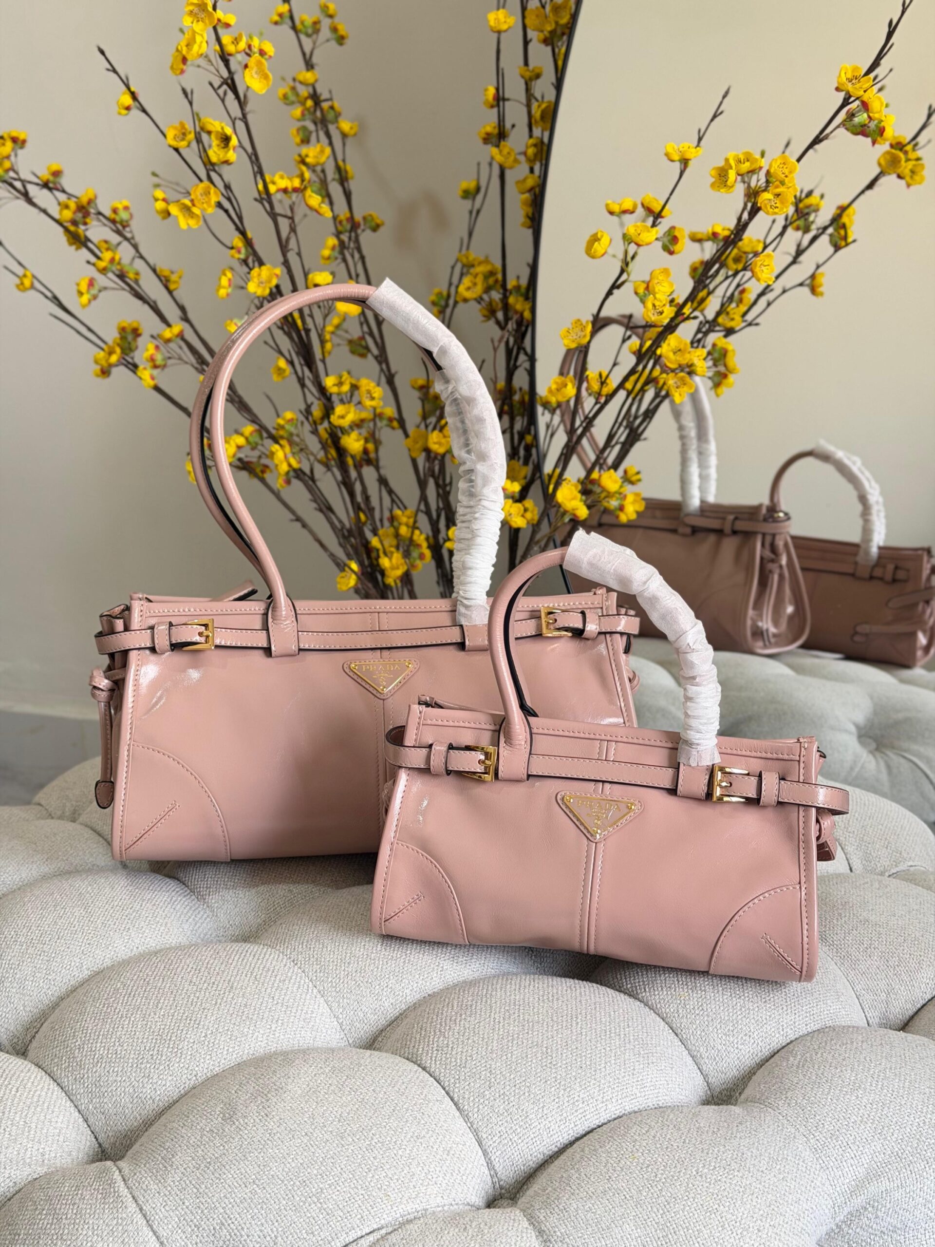 Prada Bonnie Leather Handbag - Image 9