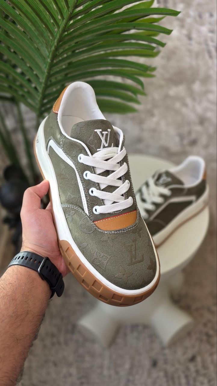 Louis Vuitton LV Tilted Sneakers - Image 3