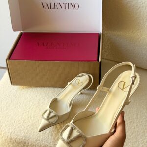 Valentino Garavani VLogo Slingback Pumps