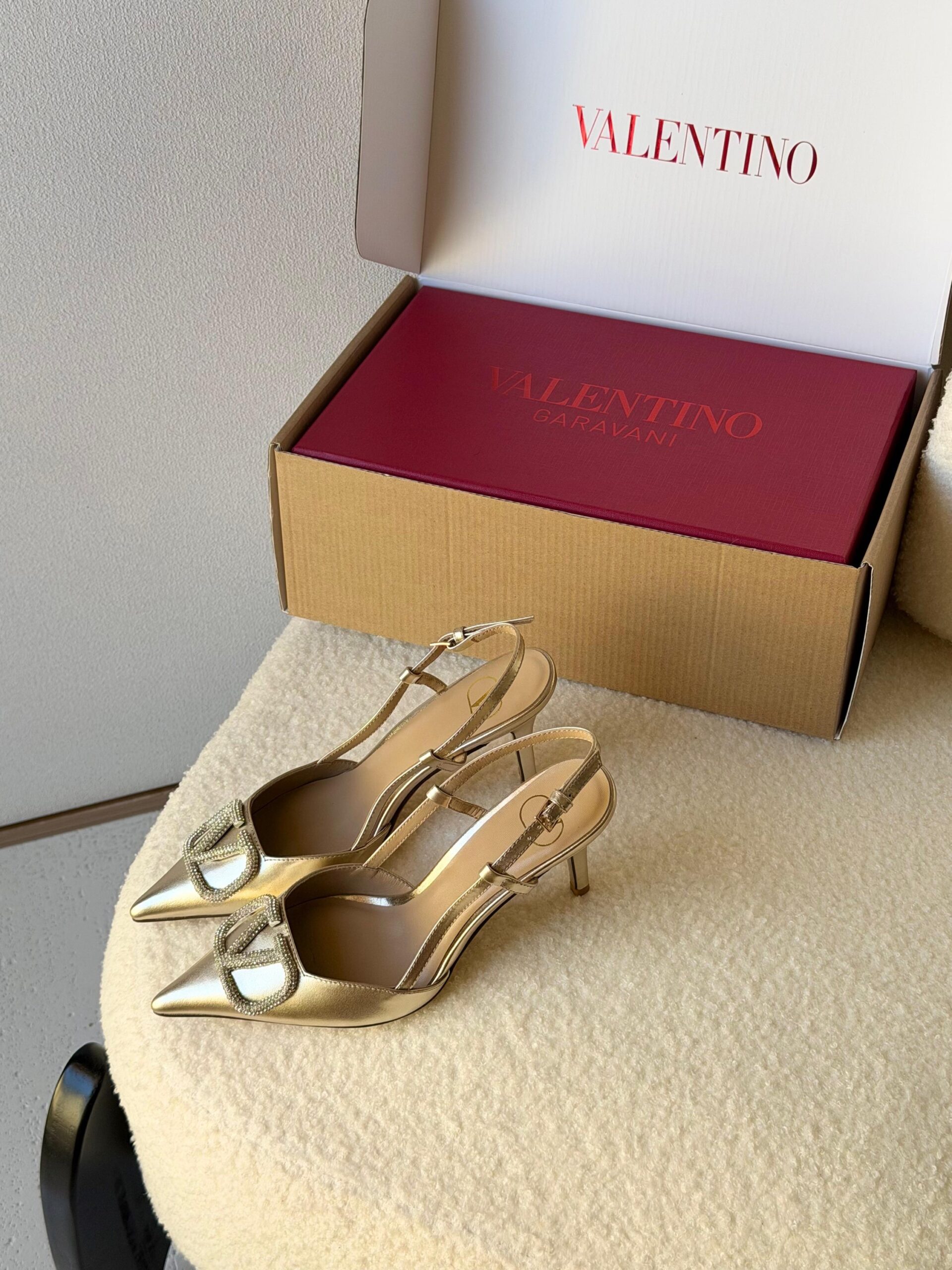 Valentino Garavani VLogo Slingback Pumps - Image 7