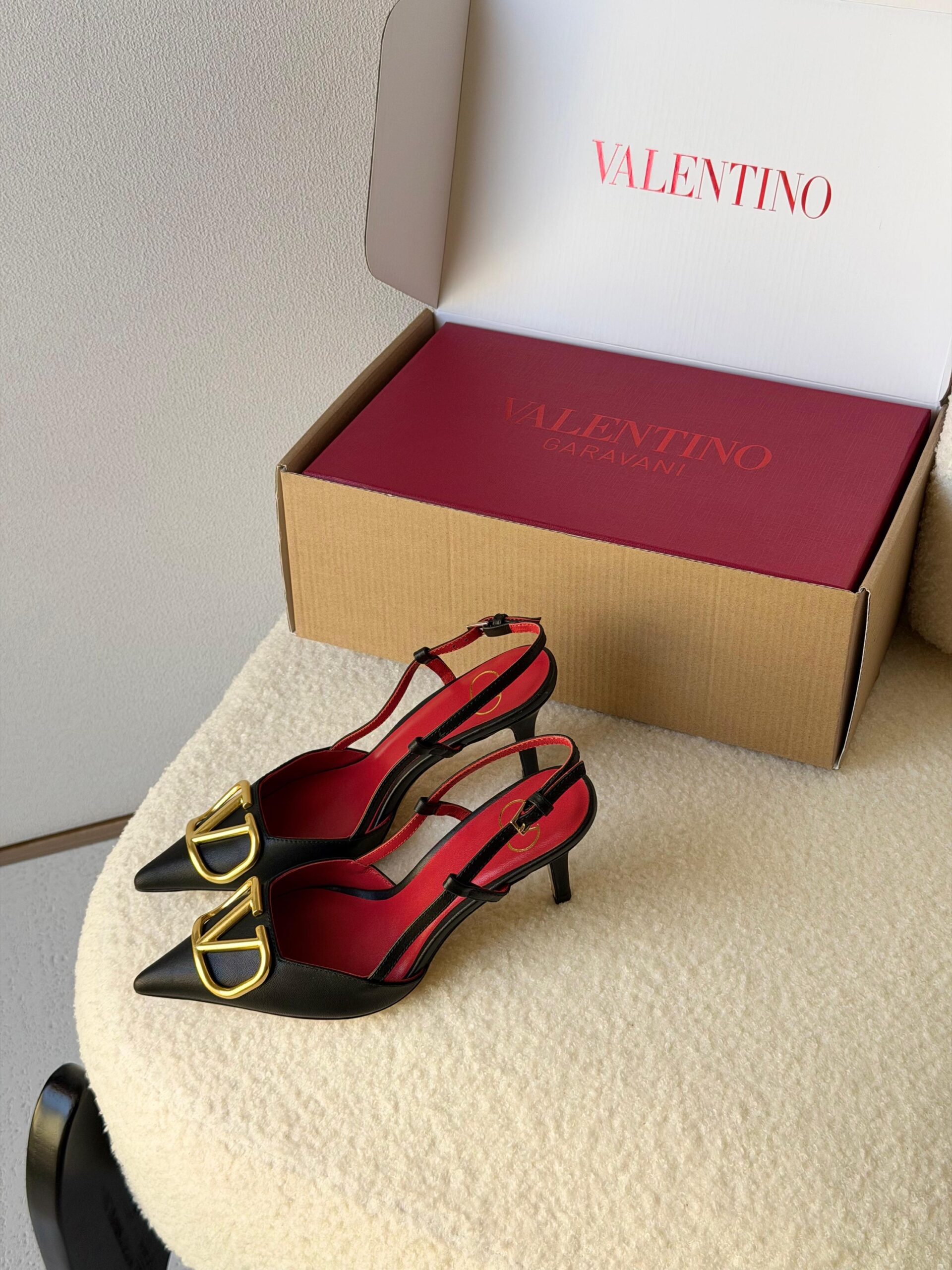 Valentino Garavani VLogo Signature 40mm Slingback Pumps - Image 2