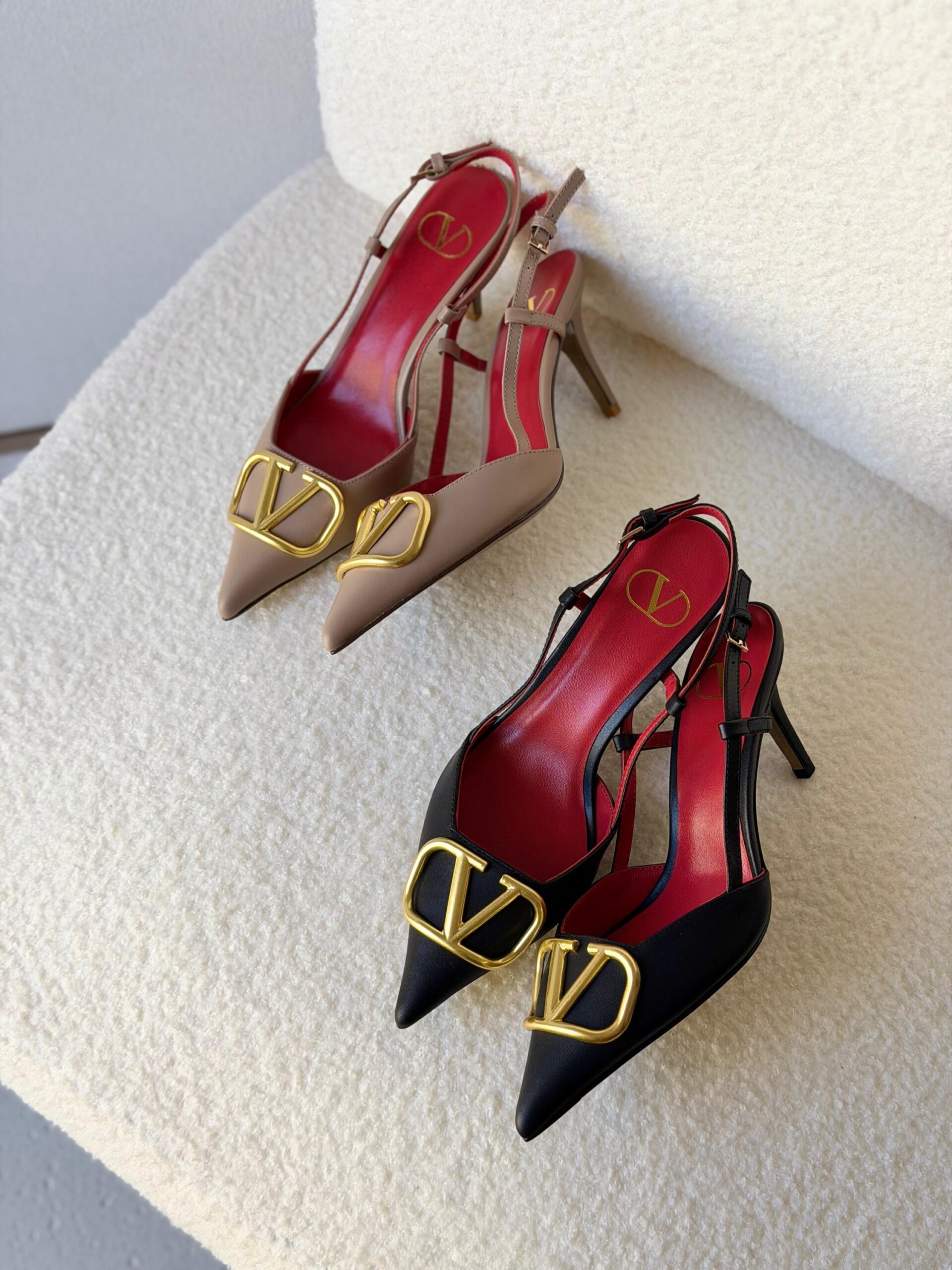 Valentino Garavani VLogo Signature 40mm Slingback Pumps - Image 6