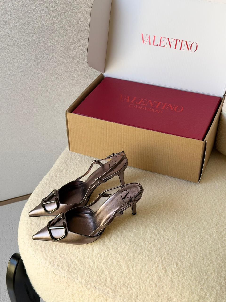Valentino Garavani VLogo Signature 40mm Slingback Pumps - Image 8