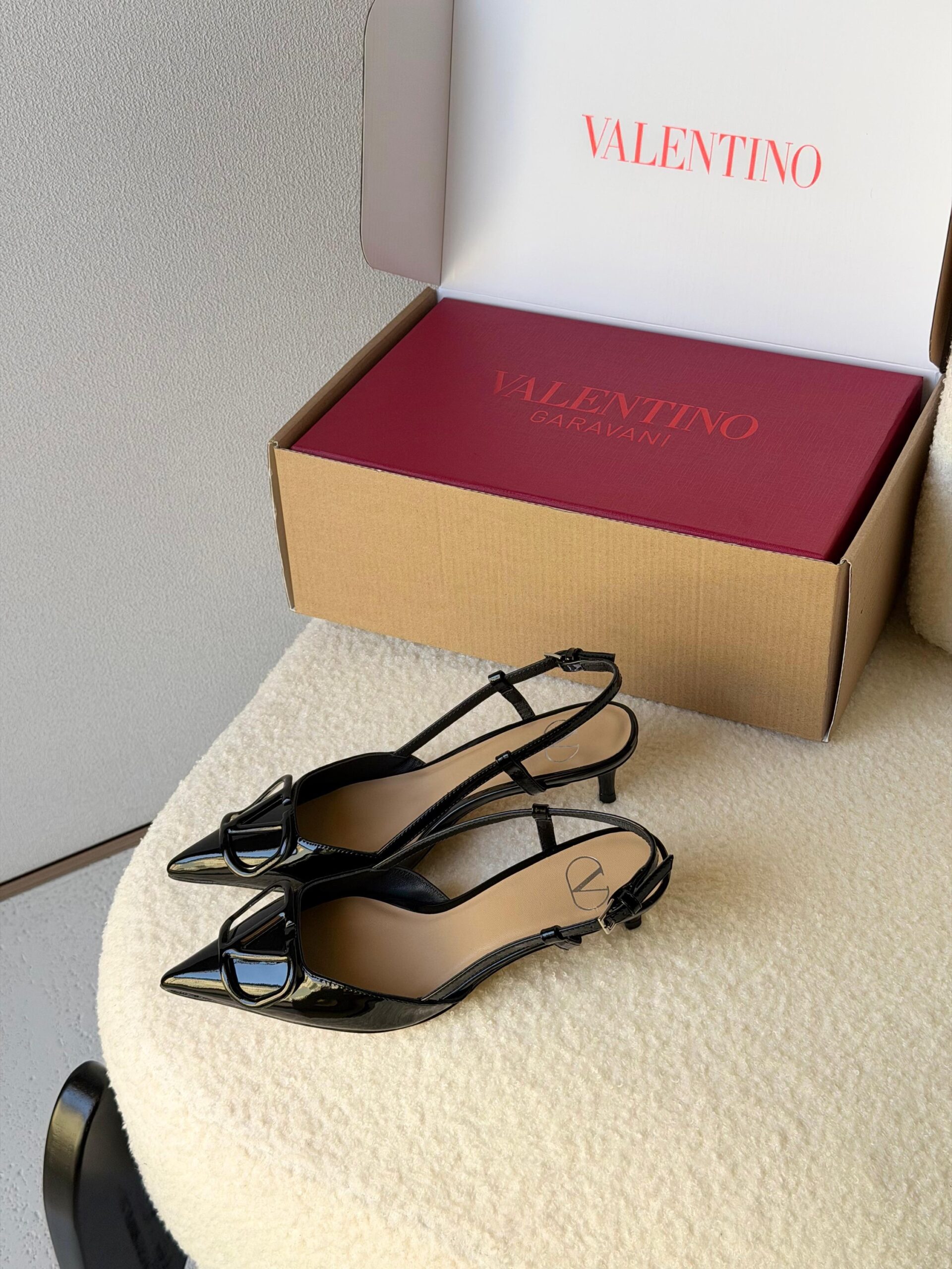 Valentino Garavani VLogo Patent Leather - Image 2