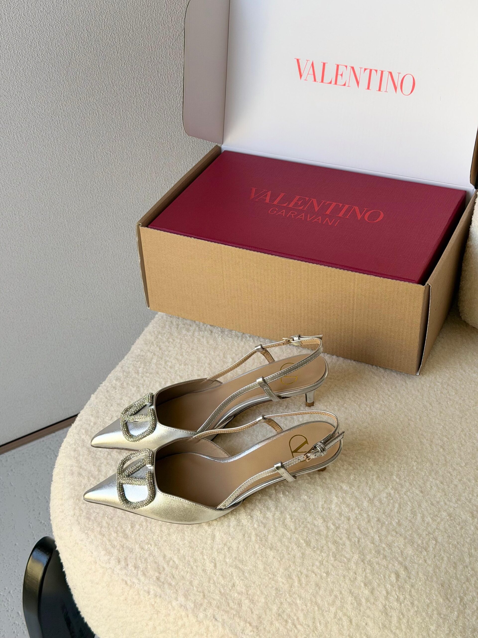 Valentino Garavani VLogo Signature Slingback Pumps - Image 8