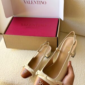 Valentino Garavani Valet Du Roi Slingback Pumps