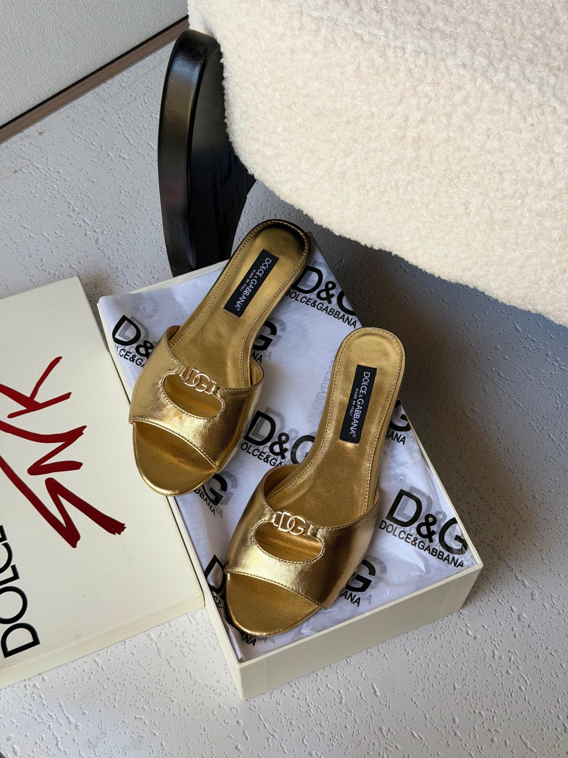 Dolce & Gabbana Leather Slides