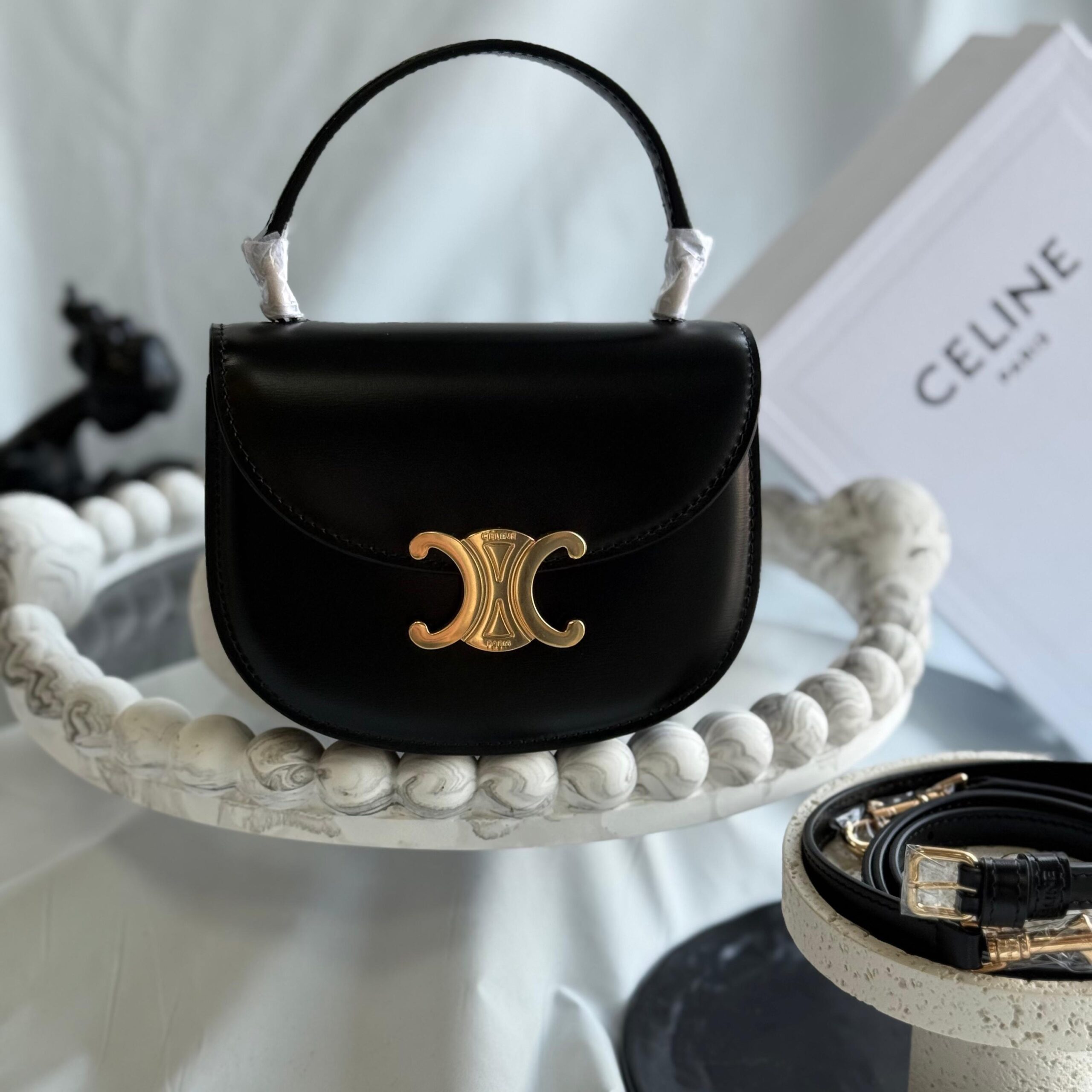 Celine Triomphe Besace Clea Bag - Image 2