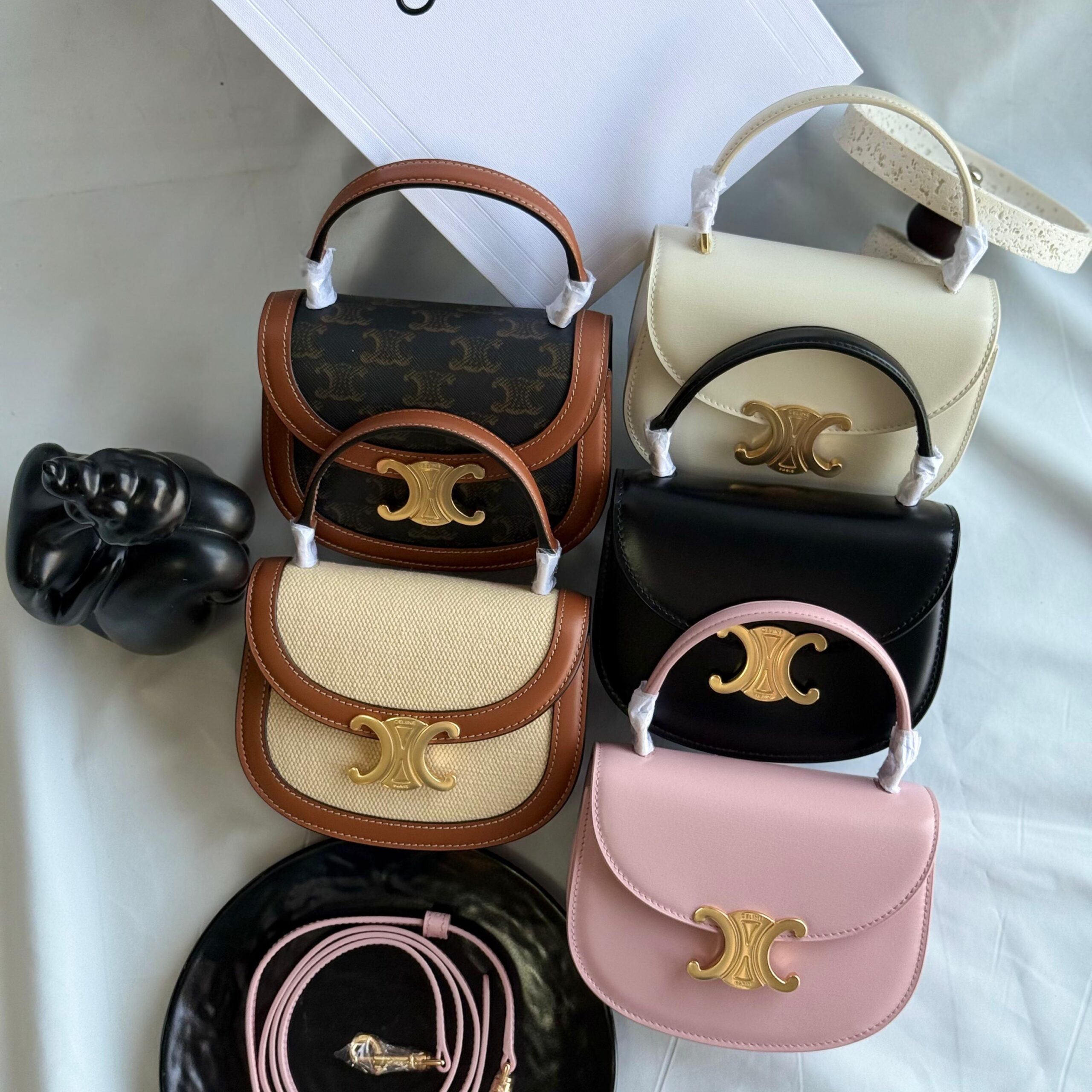 Celine Triomphe Besace Clea Bag - Image 5