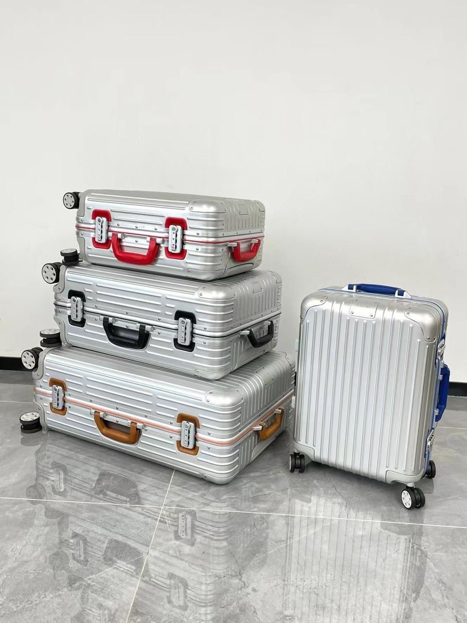 RIMOWA Cabin Twist Suitcase Leather Handles - Image 6