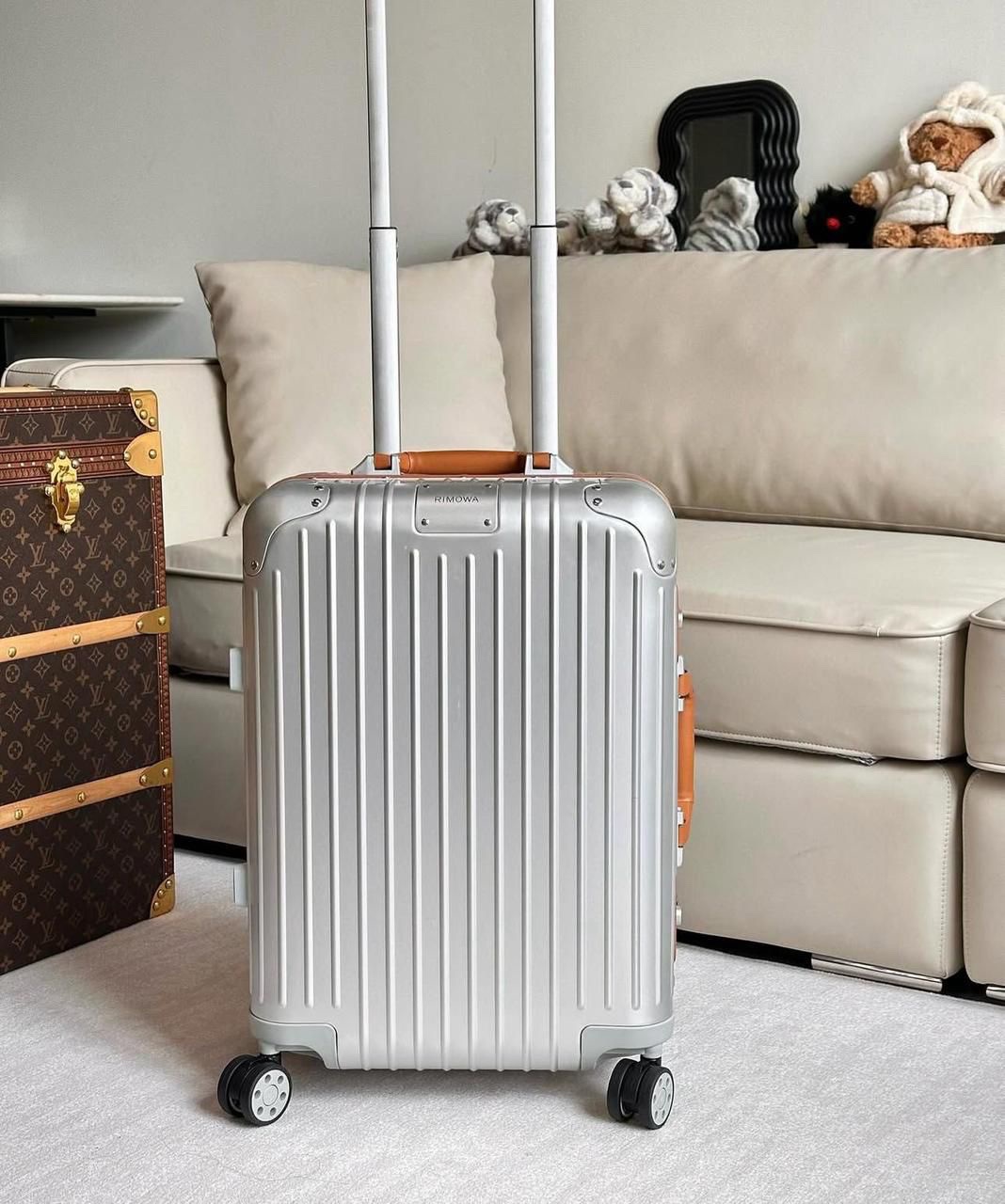 RIMOWA Cabin Twist Suitcase Leather Handles - Image 2