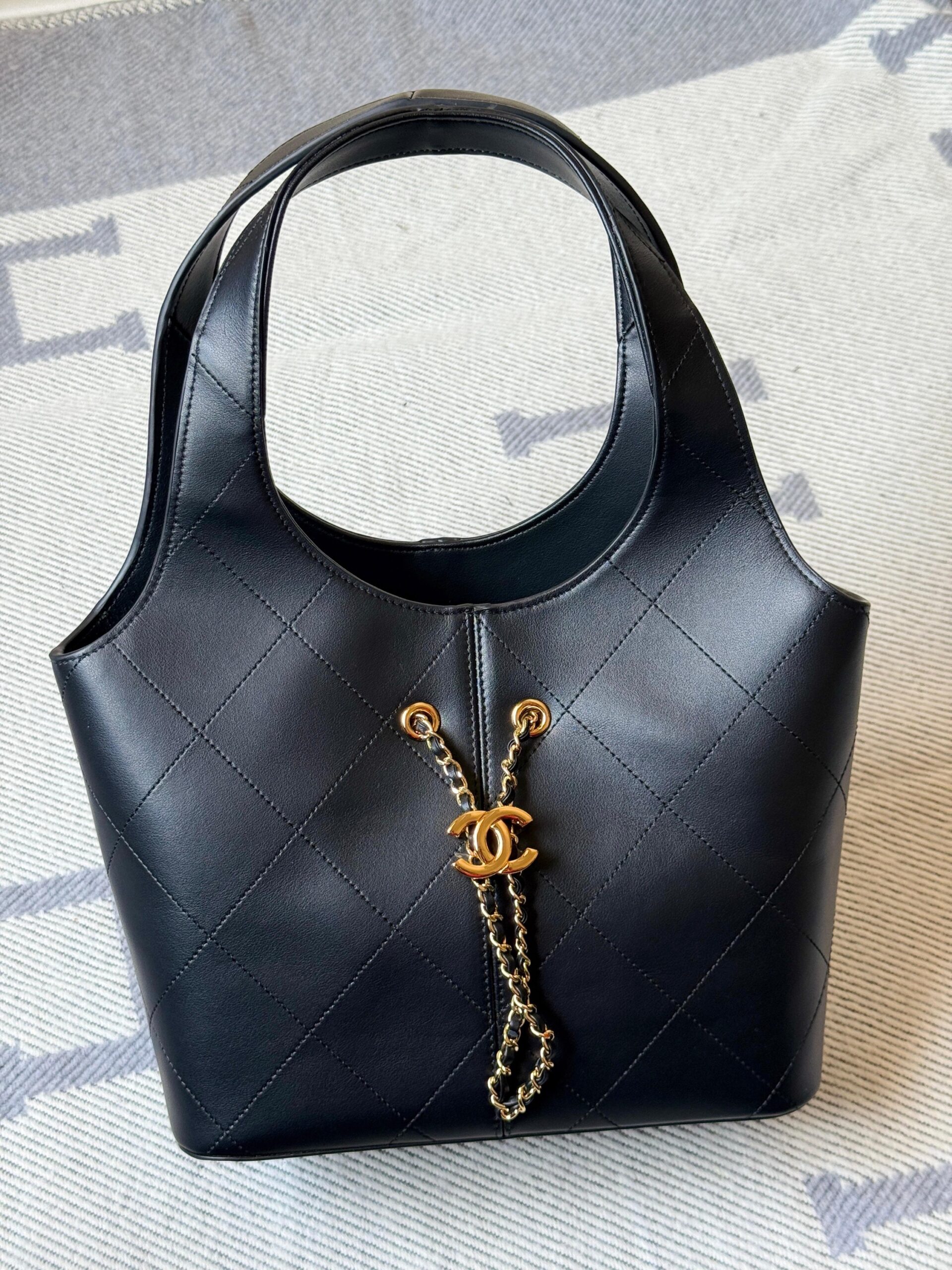 Chanel Tote calfskin With Gold Tone Hardware