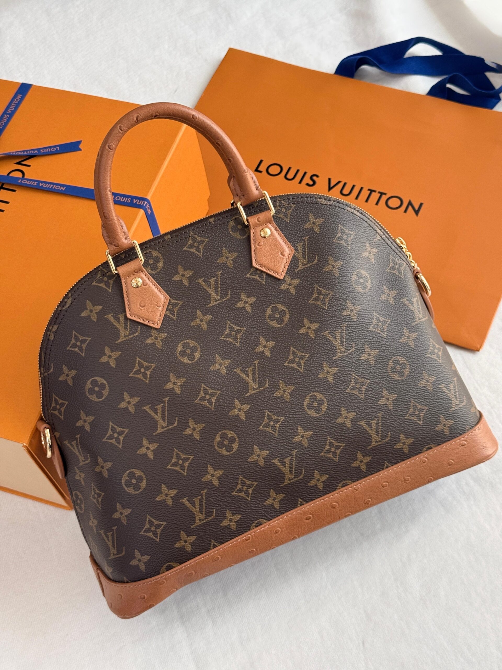 Louis Vuitton Turenne MM Bag Top Handles And Trim - Image 5