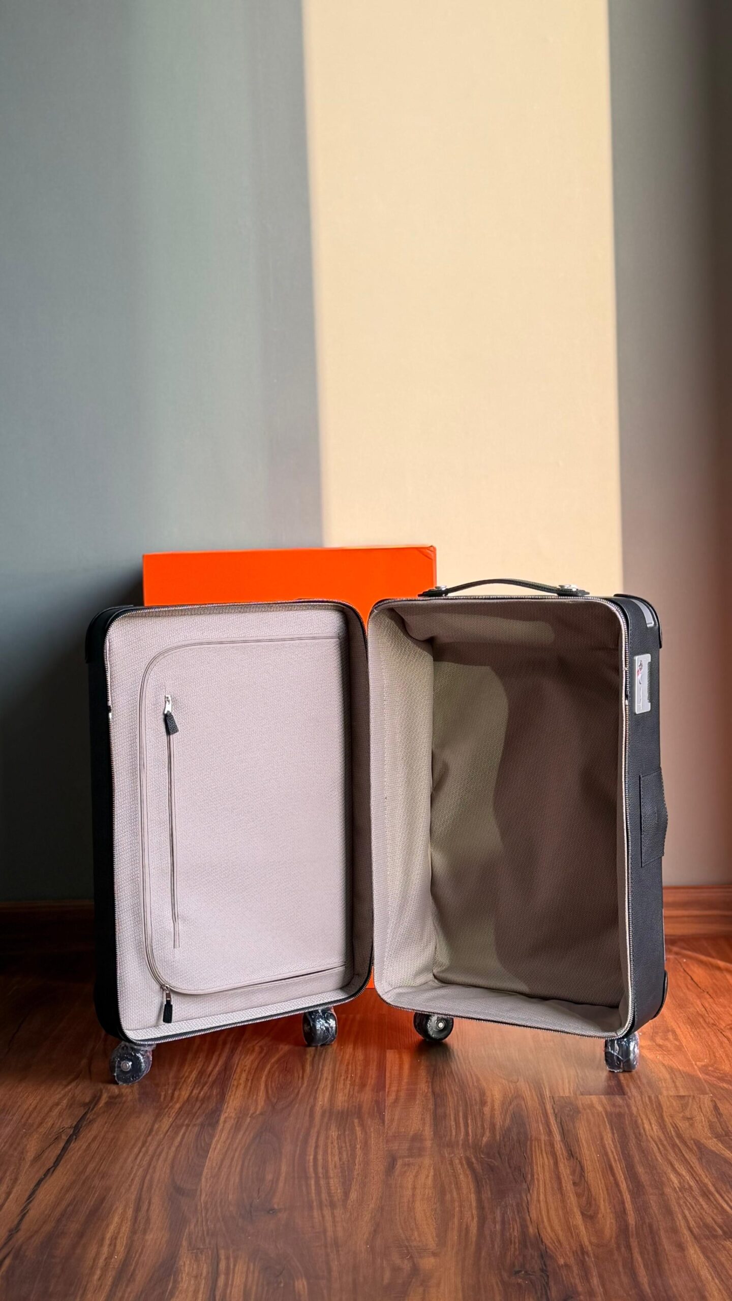Hermès R.M.S. Cabin Suitcase - Image 9