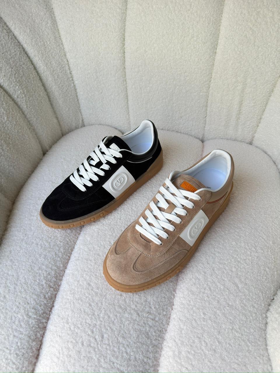 Valentino Garavani Upvillage Low-Top Sneakers - Image 5
