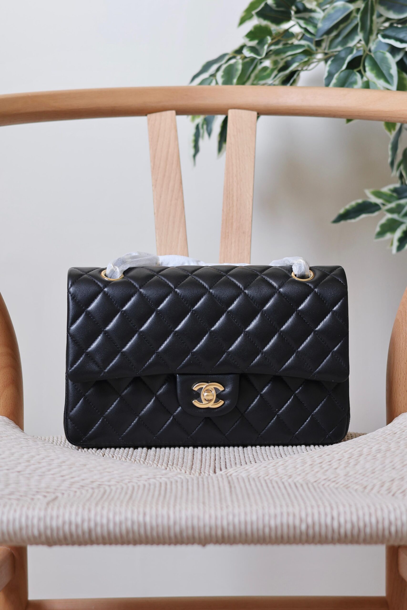 Chanel Classic 11.12 Flap Bag Featuring Quilted Lambskin Leather - Image 4