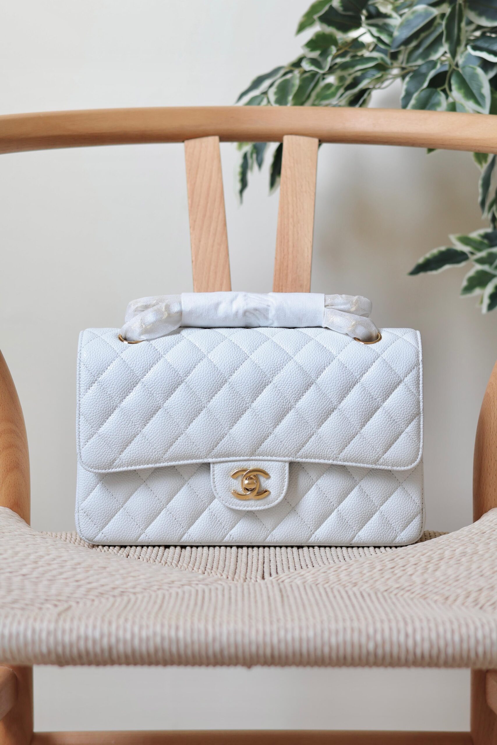 Chanel Classic Flap Bag Caviar Leather With Gold Hardware - Image 4