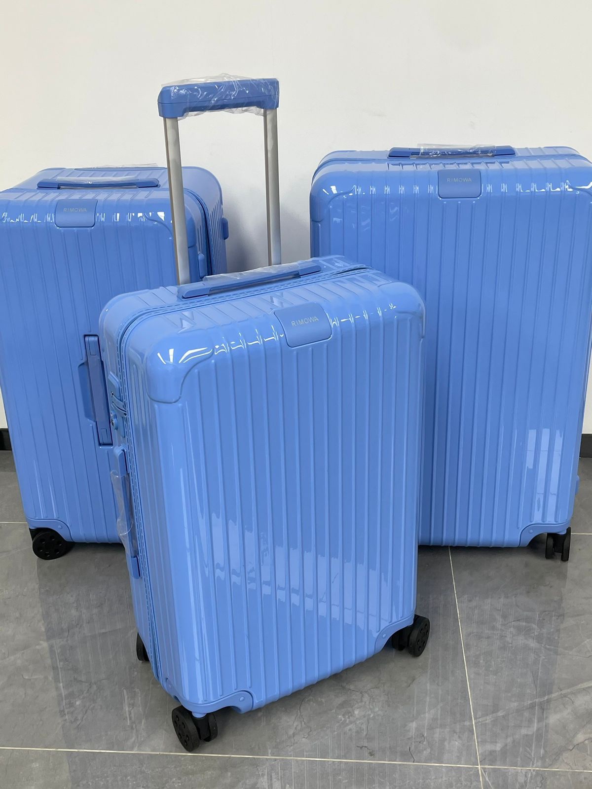 Rimowa Suitcase Set - Image 8