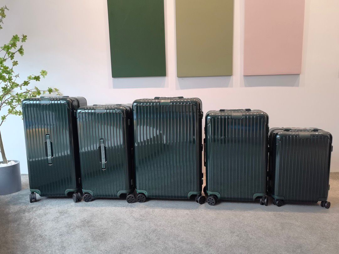 Rimowa Suitcase Set - Image 5