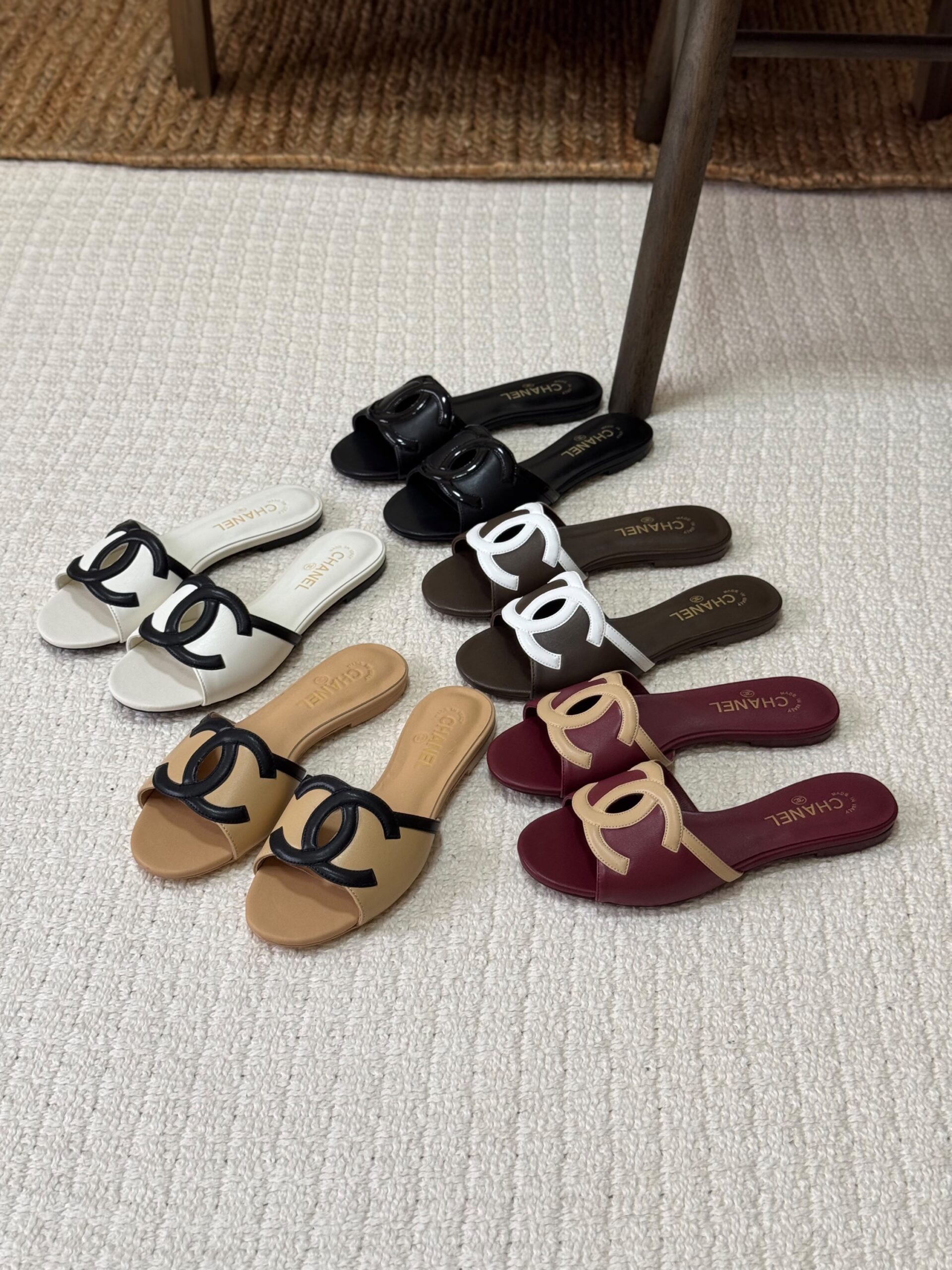 Chanel Lambskin CC logo kitten Heel And Slides - Image 5