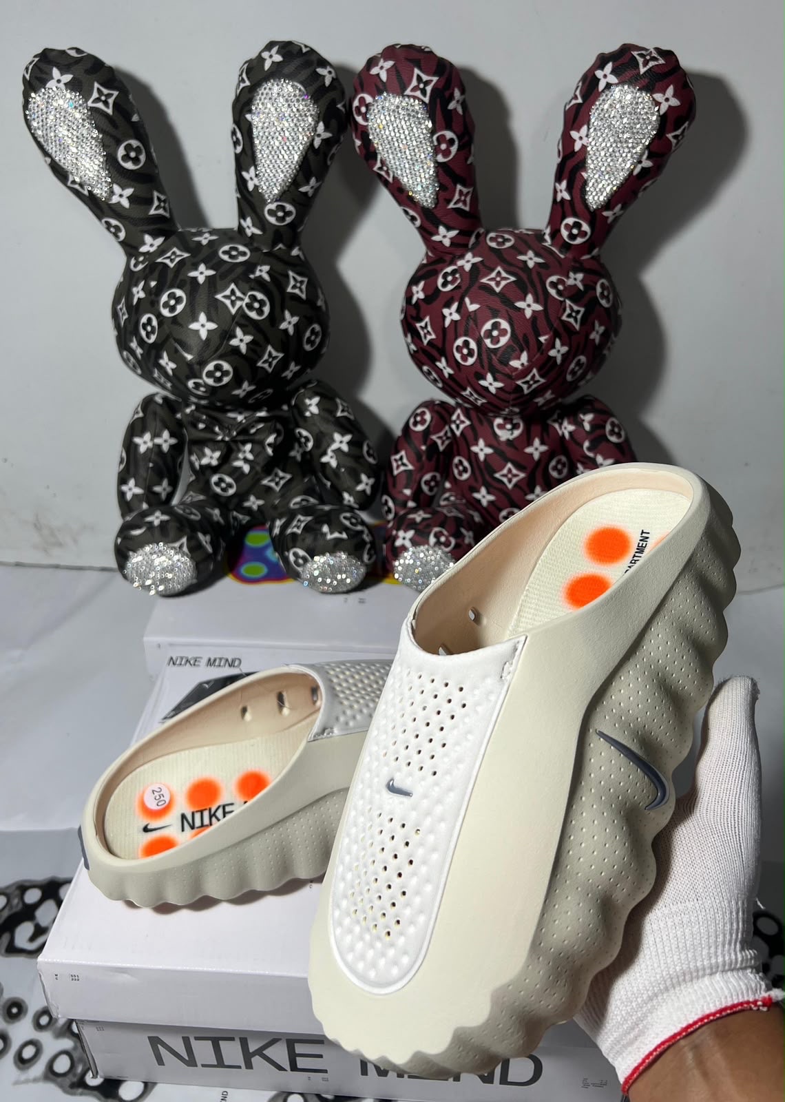 Nike Mind 001 Pregame Mules - Image 3