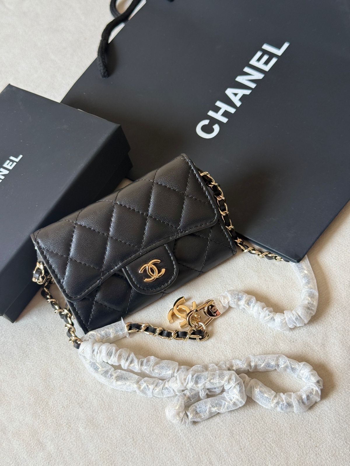 chanel Caviar Leather Flap Wallet - Image 8