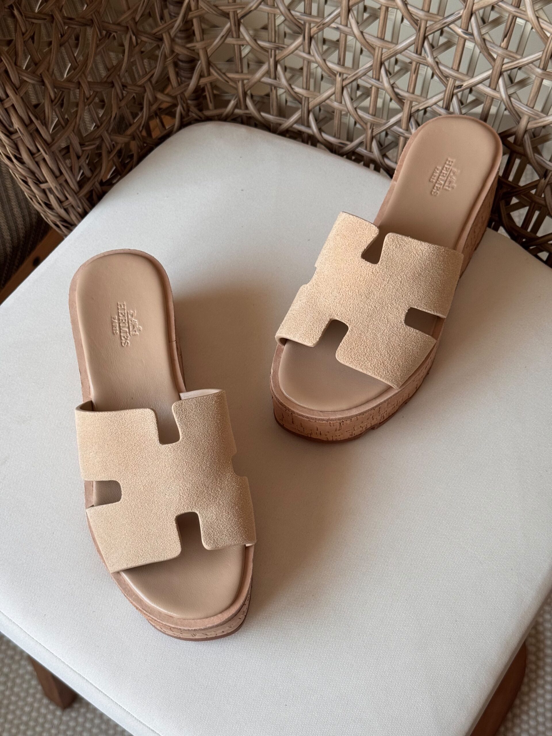 Hermès Eze 30 Sandals - Image 4