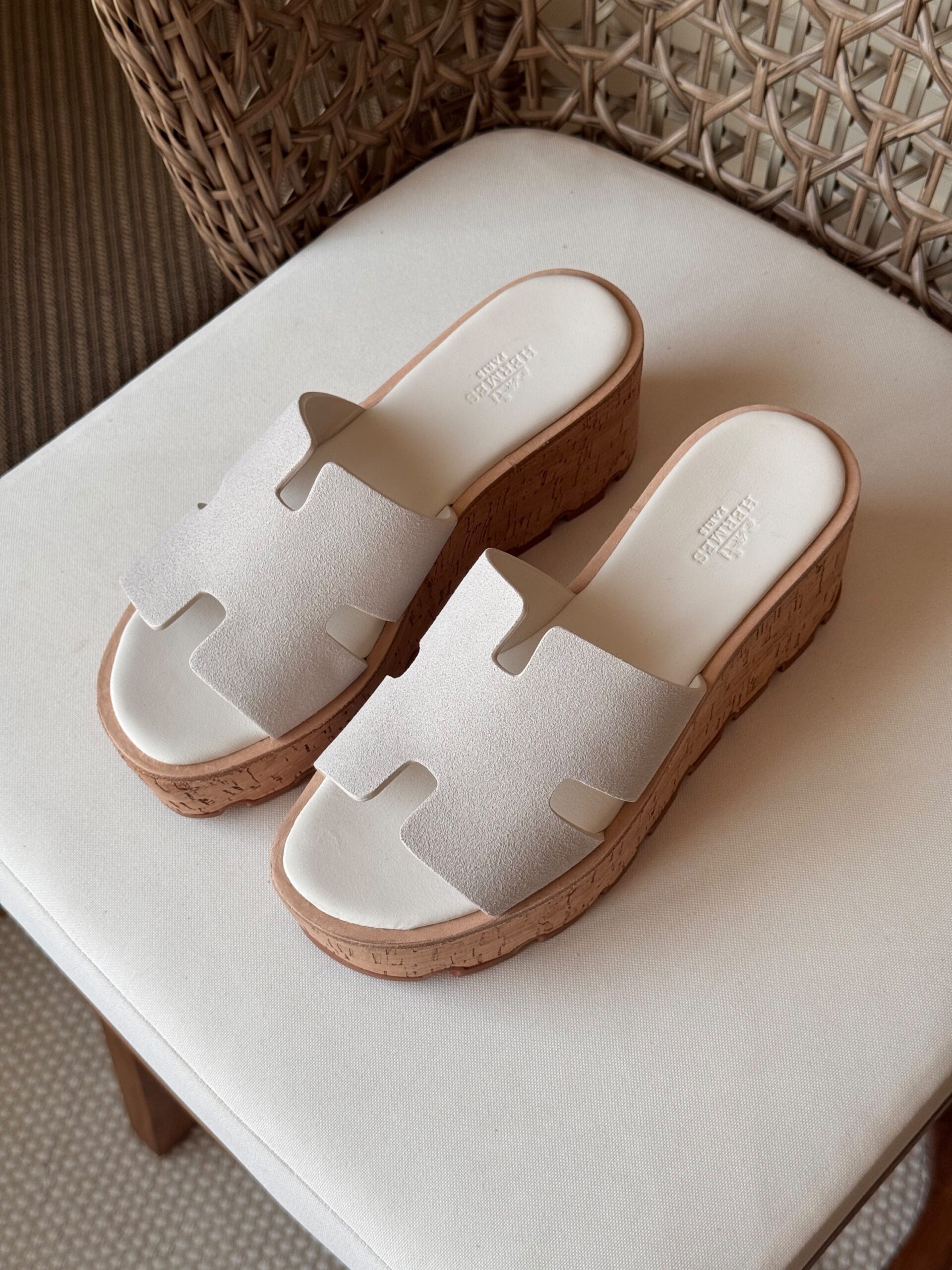 Hermès Eze 30 Sandals - Image 5
