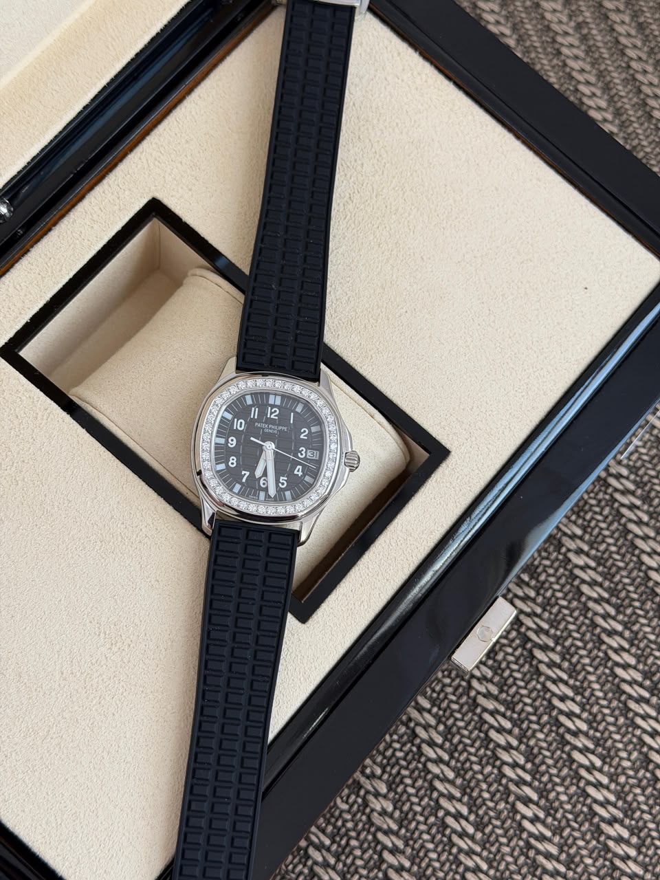 Patek Philippe Aquanaut Luce Wristwatch - Image 7