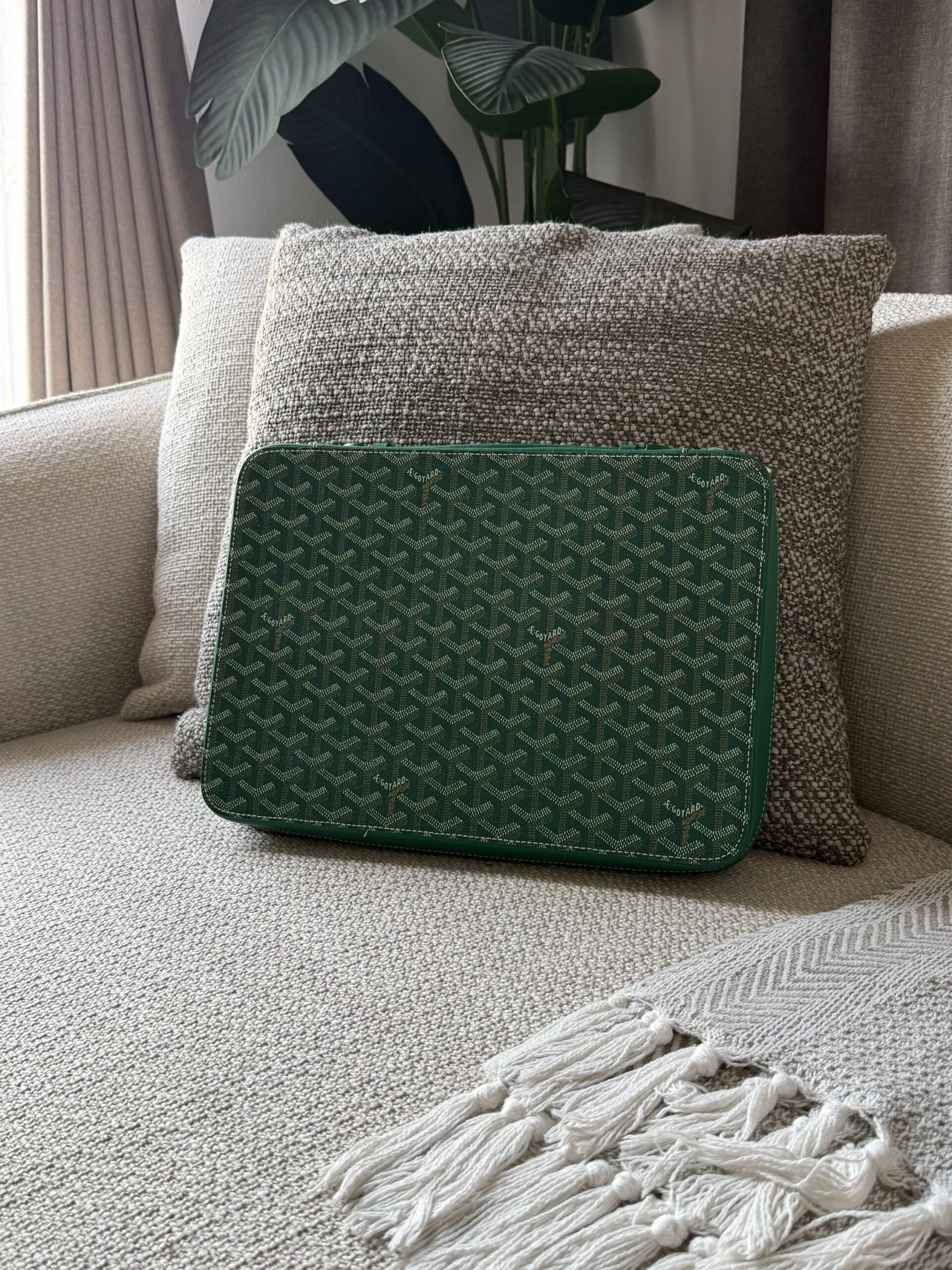 Goyard Compagnon Universel A4 Portfolio - Image 5