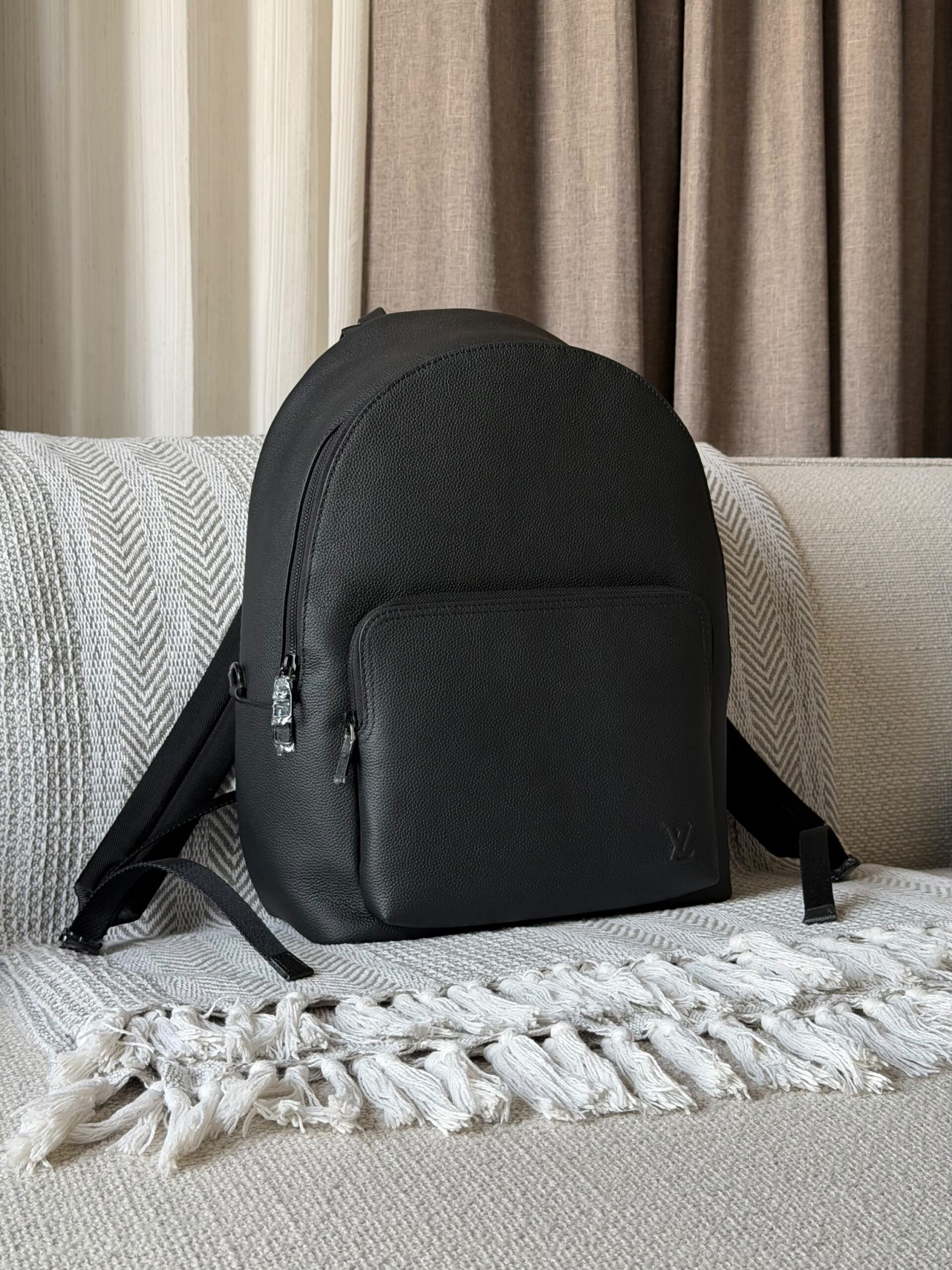 Louis Vuitton Discovery Work Backpack - Image 2