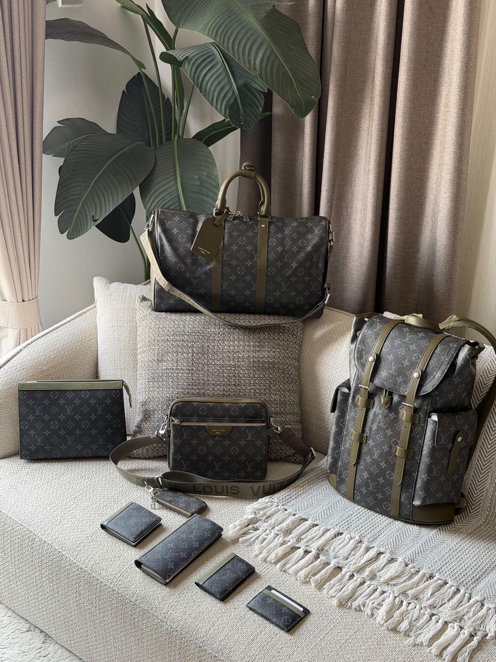 Louis Vuitton Collection - Image 2