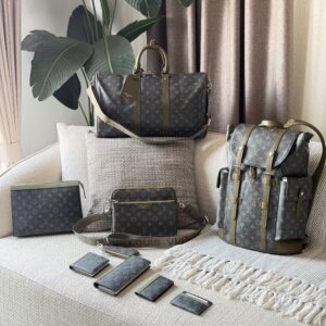 Louis Vuitton Collection