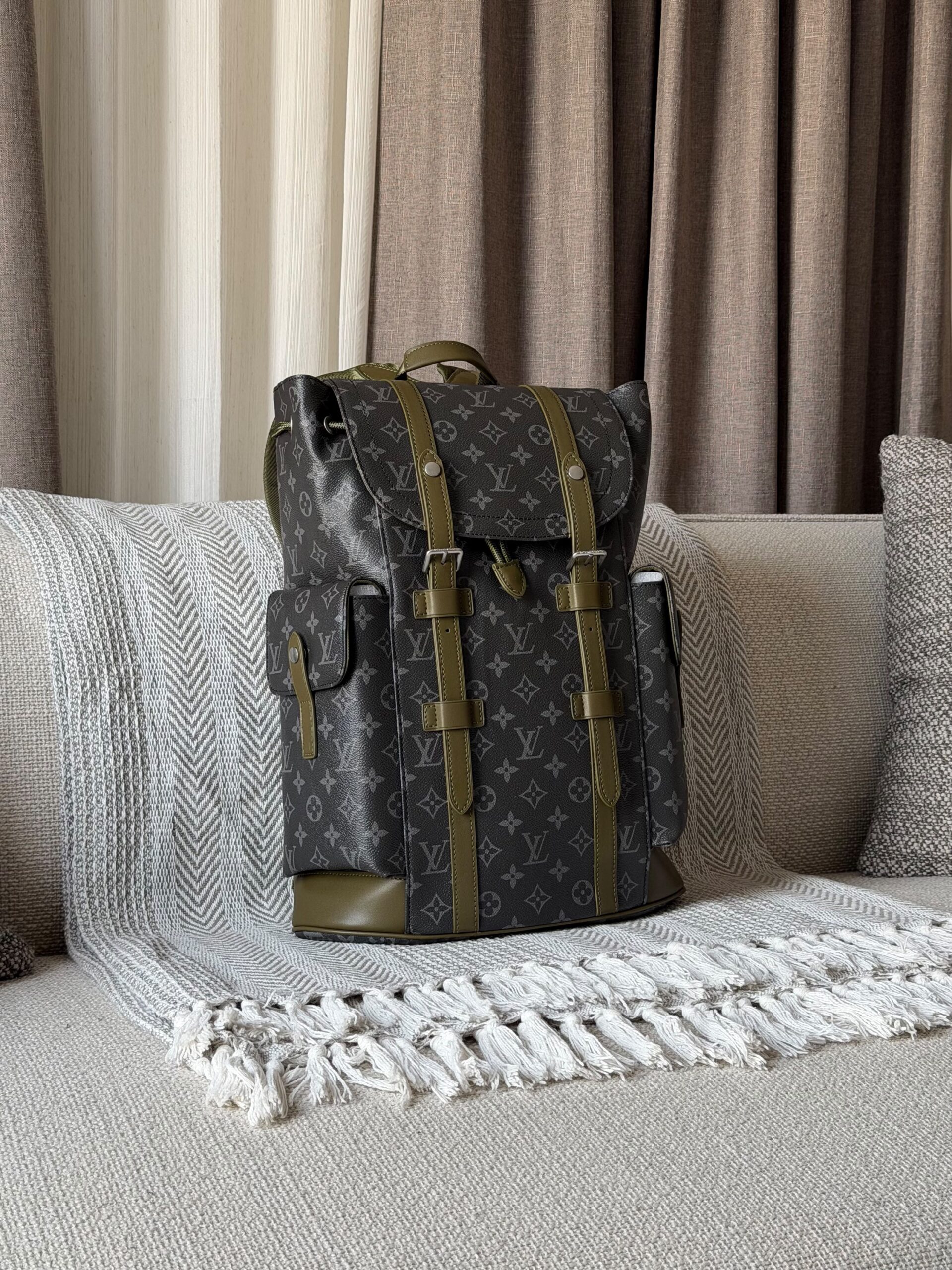 Louis Vuitton Christopher MM Backpack - Image 2