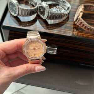 Patek Philippe Nautilus Ref. 7118/1200R-010