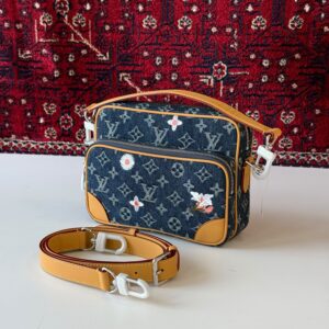 Louis Vuitton Nil Cross-Body Bag
