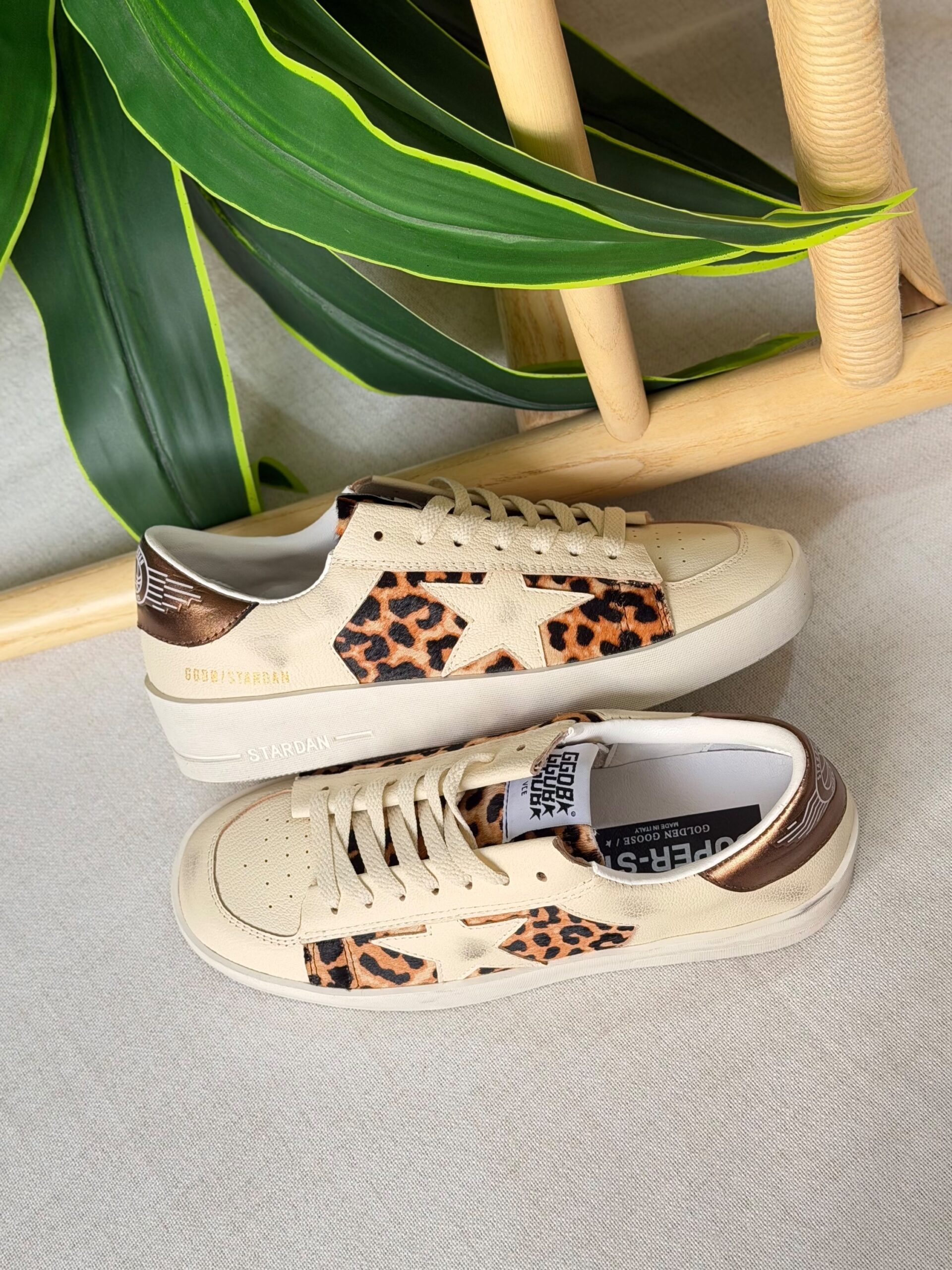 Golden Goose Super-Star sneakers For Ladies - Image 5