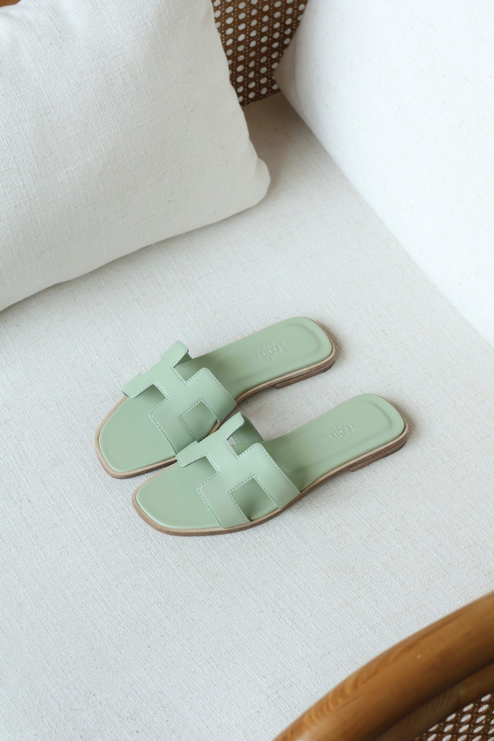 Hermès Oran Flat Sandals Top Quality